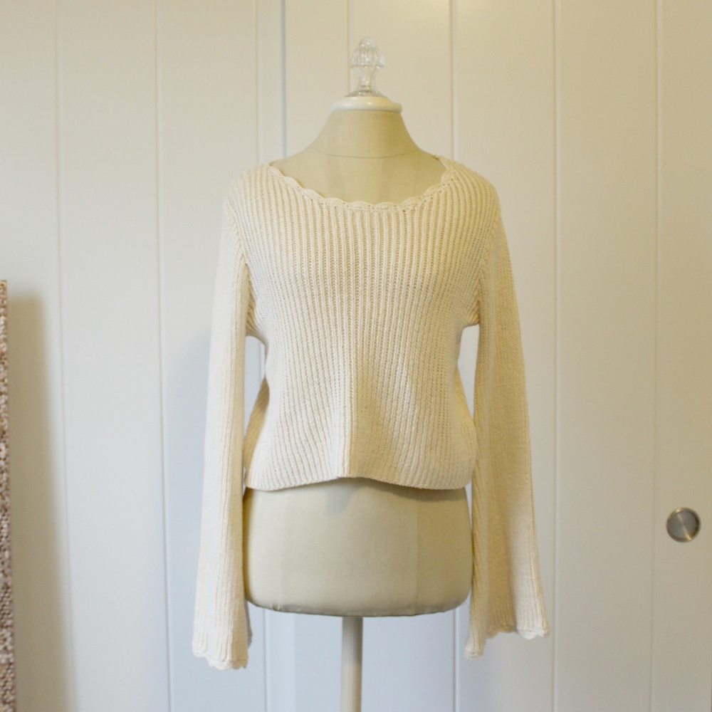 Scalloped Bell Sleeve Cropped Cream Ribbed Sweater